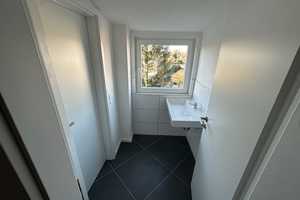 EXKLUSIVE & RENOVIERTE MAISONETTEN-WOHNUNG MIT ZWEI BÄDERN ***B&B Immobilienmakler UG*** – Kalkumer Straße 177, 40468 Düsseldorf – Vorschaubild 12