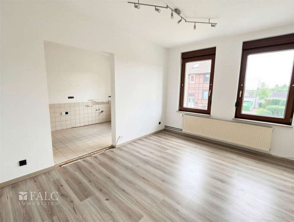 Immobilie in Sibbesse - Provisionsfreie Doppelhaushälfte mit Garten u. Garage - Bild 2