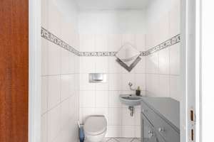 Großzügige 5-Zimmer-Wohnung mit Balkon, Garage – 93057 Reinhausen, Regensburg – Vorschaubild 17