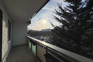 Wohnung an ruhiger Seitenstraße mit Süd-Westbalkon – Parsteiner Ring 13, 12679 Marzahn, Berlin – Vorschaubild 9