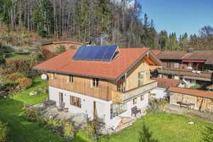 Energieeffizientes Einfamilienhaus mit weitläufigem, sonnigem Garten und viel Platz für die Familie. – Miesbach (Kreis) – Vorschaubild 8