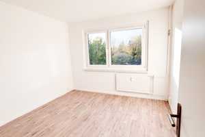 Familien hergehört! TOP 5-Raum-Wohnung mit moderner Einbauküche, 2 Balkonen und 2 Badezimmer! – Wolgograder Allee 68, 9123 Chemnitz – Vorschaubild 31