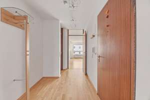 ++ Lichtdurchflutetes Wohnen mit West-Balkon in Bestlage ++ – Die vollständige Adresse der Immobilie erhältst du vom Anbieter., 70563 Österfeld, Stuttgart – Vorschaubild 2