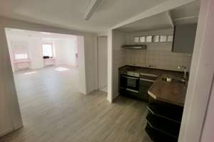 Gepflegte 1-Zimmer-Wohnung mit Einbauküche im Zentrum am Arnulfsplatz. – Zur Schönen Gelegenheit 7, 93047 Innenstadt, Regensburg – Vorschaubild 12