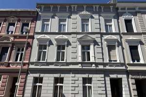 Charmante 4-Zimmer-Altbauwohnung mit Balkon auf der Ferdinandstraße in Mönchengladbach