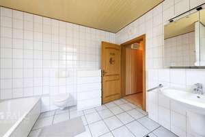 Gut erhaltener Altbau mit grossem Platzangebot – Die vollständige Adresse der Immobilie erhältst du vom Anbieter., 41239 Hockstein, Mönchengladbach – Vorschaubild 5