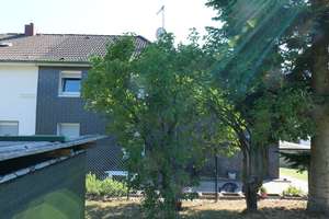 CHARMANTE DHH MIT GROSSZÜGIGEM GRUNDSTÜCK IN REMSCHEID SÜD (BÖKERHÖHE) – Die vollständige Adresse der Immobilie erhältst du vom Anbieter., 42859 Bökerhöhe, Remscheid – Vorschaubild 4