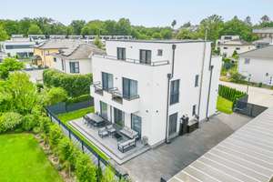 Neuwertiges Familiendomizil mit 9 Zimmern und Garten im Villenpark Potsdam-Groß Glienicke – Die vollständige Adresse der Immobilie erhältst du vom Anbieter., 14476 Groß Glienicke, Potsdam – Vorschaubild 33