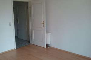 Schöne 3-Raum-Wohnung in ruhiger Lage ab Juli zu besichtigen – Lassallestraße 34, 8058 Nordvorstadt, Zwickau – Vorschaubild 11