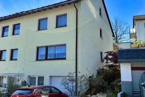 Gepflegte Doppelhaushälfte mit Garage in gefragter Lage von Siegen-Geisweid – Die vollständige Adresse der Immobilie erhältst du vom Anbieter., 57078 Geisweid, Siegen – Vorschaubild 2