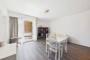 Eigentumswohnung auf Erbpachtgrundstück - großzügiger Balkon und renovierter Zustand - in D-Hassels – 40599 Hassels, Düsseldorf – Vorschaubild 4