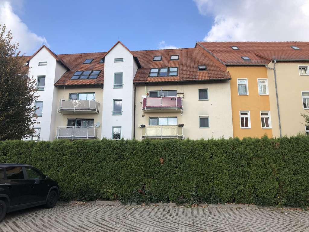 Attraktive und modernisierte 2,5-Raum-Dachgeschosswohnung mit geh. Innenausstattung in Schkeuditz