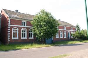 Traumhafter Vierseitenhof 5.500 m2 (+7 Hektar Land mgl.) - Ihr Traum vom Landleben – Die vollständige Adresse der Immobilie erhältst du vom Anbieter., 19300 Milow – Vorschaubild 1