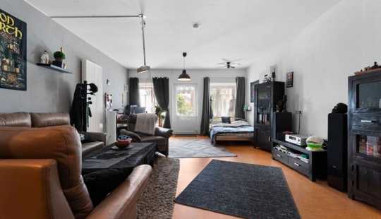 Bild von Platz für Ihre Wohnideen: Zweifamilienhaus mit Ausbaupotenzial