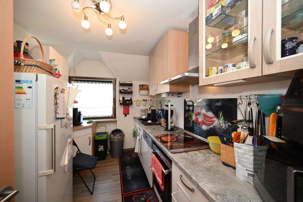 Immobilie in Berg b.Neumarkt i.d.OPf. - Attraktive, vermietete Wohnung 
mit sehr gutem Grundriss!  
   Berg - Zentrum - Bild 4