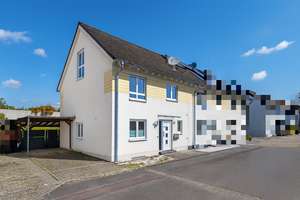 Perfekt für Familien: 5,5-Zi.-Reiheneckhaus mit Garten + Carport · 146 m² WFL · 333 m² Grdst. · Porz