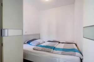 Kompakt wohnen in Haidhausen: 1-Zimmer-Apartment mit Balkon – Die vollständige Adresse der Immobilie erhältst du vom Anbieter., 81669 Obere Au, München – Vorschaubild 1