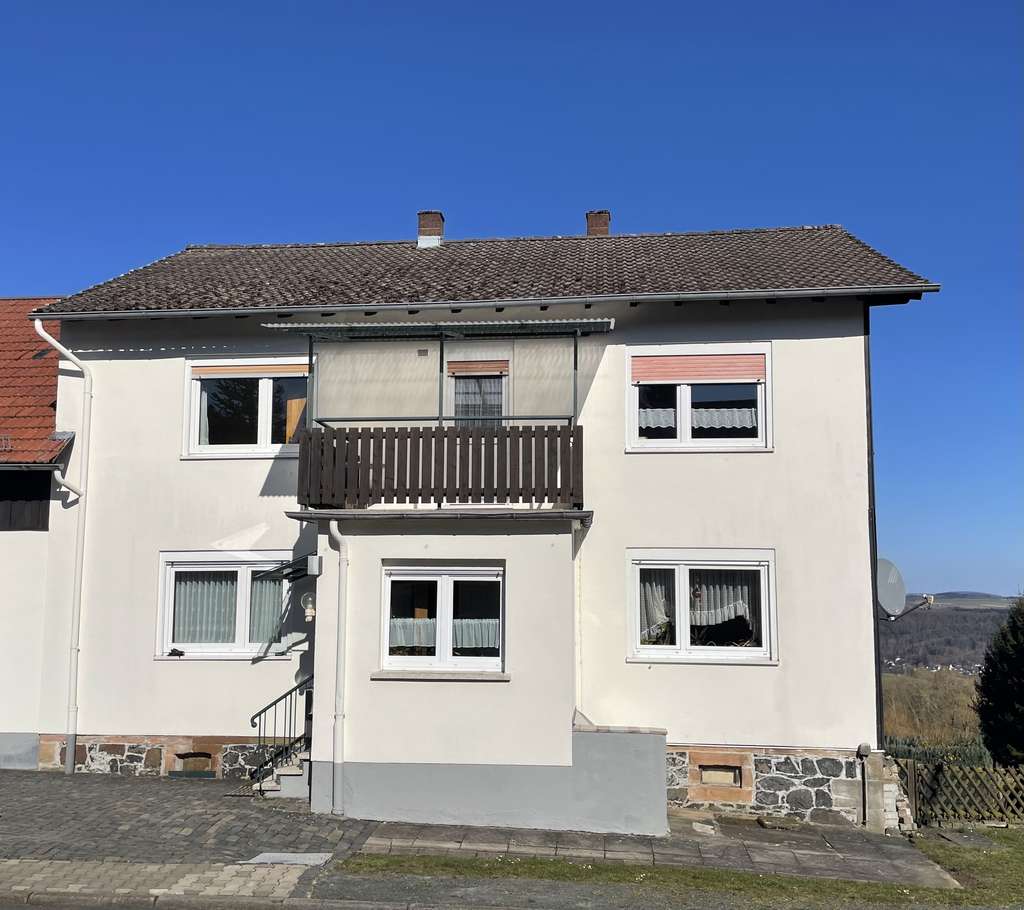 Immobilie in Brachttal - Gepflegte Hofreite mit Baupotenzial und schönem Fernblick. - Bild 0