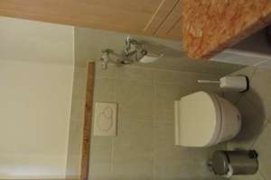 "gemütliche  2 Zimmerwohnung m. div. Einbauten, z. Bsp. Bad, Flur Schuhschrank, Schlafzimmerschrank – Gruberstr. 10, 91207 Lauf an der Pegnitz – Vorschaubild 14