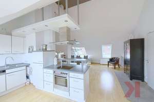 Exklusive Stadtmaisonette mit Loftcharakter (möbliert) – Die vollständige Adresse der Immobilie erhältst du vom Anbieter., 81377 Am Waldfriedhof, München – Vorschaubild 3