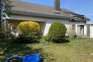 Geräumiges, gut und ruhig gelegenes 6,5-Zimmer-Einfamilienhaus mit großem Garten in Gönnheim – Bad Dürkheim (Kreis) – Vorschaubild 3