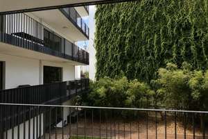 Exklusive 2-Zimmer-Wohnung mit großer Terrasse und Stellplatz in begehrtester Lage von Berlin-Mitte – Die vollständige Adresse der Immobilie erhältst du vom Anbieter., 10119 Mitte (Ortsteil), Berlin – Vorschaubild 5