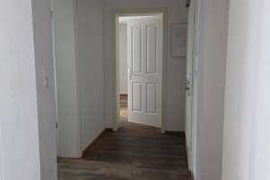 Attraktive 2-Zimmer Wohnung im 2. OG mit Balkon in Regensburg-Innenstadt – Die vollständige Adresse der Immobilie erhältst du vom Anbieter., 93047 Innenstadt, Regensburg – Vorschaubild 4