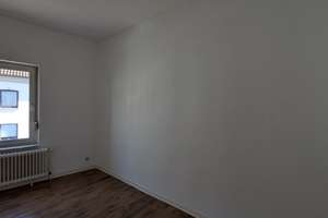 Helle 2,5-Zimmer Wohnung im 2. OG in Gladbach – Barbarossastr 1, 41061 Gladbach, Mönchengladbach – Vorschaubild 7