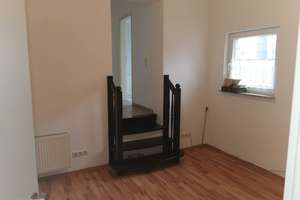 Bielefeld-BRAKE! Mehrfamilienhaus/ EFH + großer Garten, 200qm Wohnfläche für bis zu 3 Familien – Die vollständige Adresse der Immobilie erhältst du vom Anbieter., 33729 Heepen, Bielefeld – Vorschaubild 5