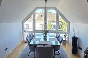 Vollklimatisierte Dachgeschoss-Maisonette in Toplage von Ensen
