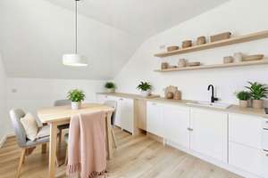 Ihr neues Zuhause in Dingolfing – Modernisiert, stilvoll und sofort bezugsbereit! – Die vollständige Adresse der Immobilie erhältst du vom Anbieter., 84130 Dingolfing – Vorschaubild 9