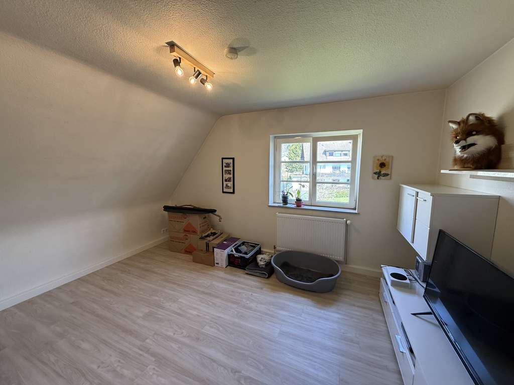 Immobilie in Badenweiler - Schöne 3 Zimmer Wohnung in Oberweiler!
Klein, aber fein!Sofort beziehbar.
Saniert 2015! - Bild 3