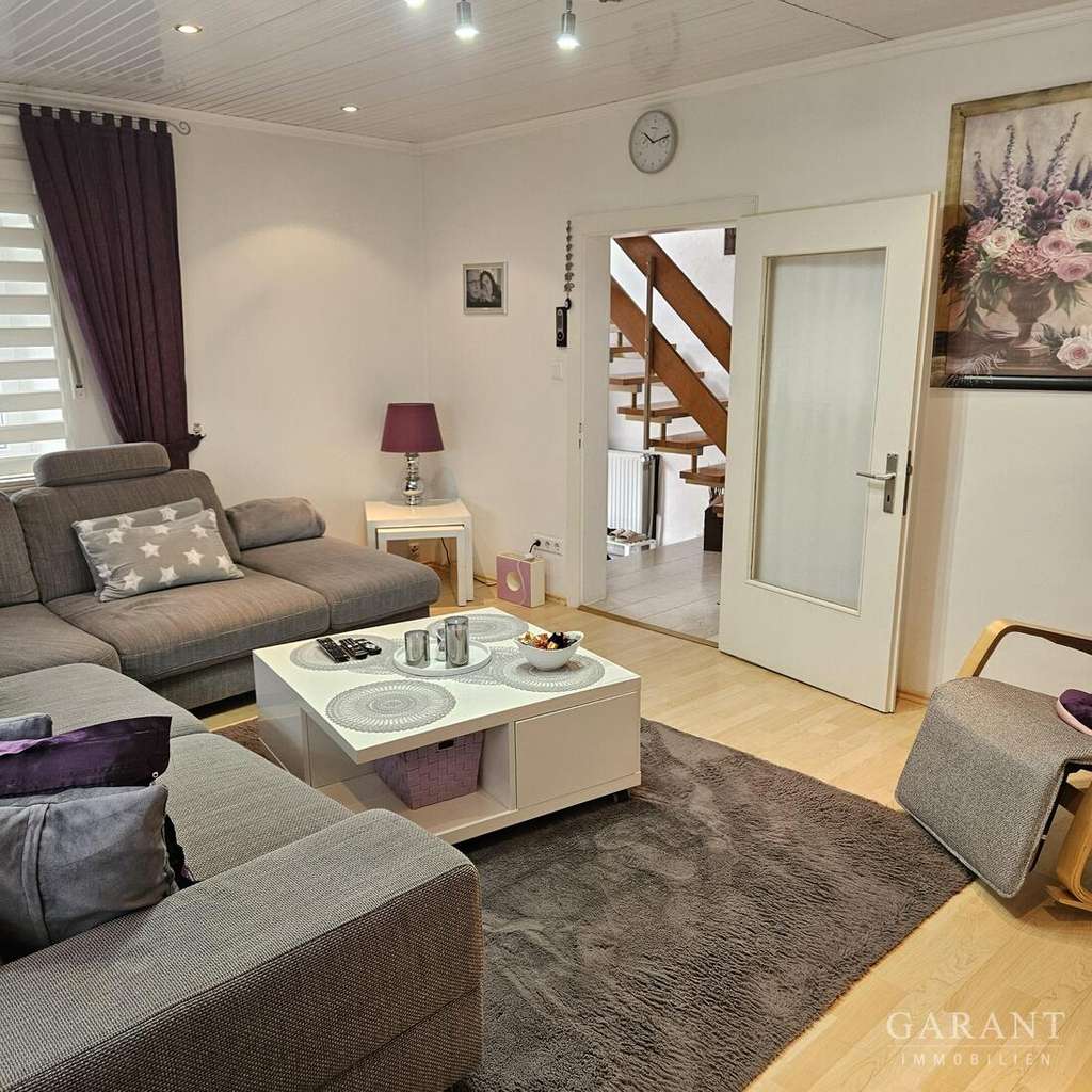 Immobilie in Edenkoben - * Gepflegtes Einfamilienhaus im Herzen von Edenkoben * - Bild 0