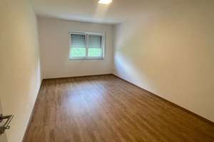 ! Modernes Reihenhaus mit viel Platz ** Effiziente Bauweise ** mit Garage * Provisionsfrei – Die vollständige Adresse der Immobilie erhältst du vom Anbieter., 92708 Mantel – Vorschaubild 5
