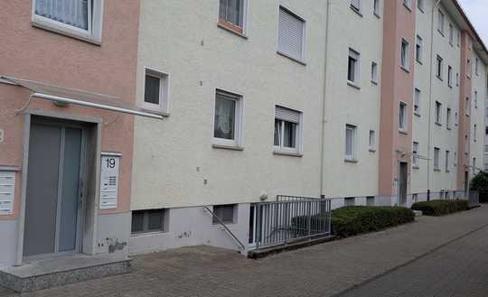 2 Zimmer
Hochparterre-Wohnung mit Garage