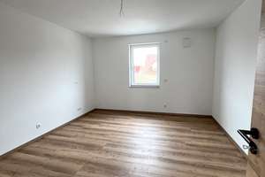 „Exklusives Wohnen mit 46 m² Dachterrasse – neuwertige 3-Zimmer-Wohnung in Münster“ – Pointweg 13, 86692 Münster – Vorschaubild 6