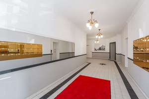 Zu Verkaufen! Möblierte 2-Zimmer-Wohnung mit Balkon unweit des Lietzensees am Kaiserdamm! – Kaiserdamm 86, 14057 Charlottenburg, Berlin – Vorschaubild 21