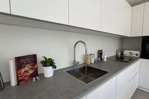 Neuwertige möblierte sonnige 3-Zi-Wohnung 1.OG 2 Balkone Süd & West in Obermenzing – Privatverkauf – Sterrhubenweg 14, 81247 Obermenzing, München – Vorschaubild 12