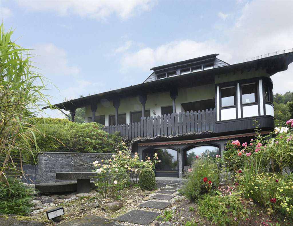 Immobilie in Westerburg - Villa Westerburg - Traumhafte Villa hoch über Westerburg - Bild 2