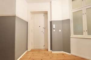BEGEHRTER ALTBAU-CHARME - BELIEBTE  LAGE NAHE LIETZENSEE - HOLZDIELEN, FISCHGRÄTPARKETT & STUCK – Fredericiastr. 4a xx, 14059 Westend, Berlin – Vorschaubild 2