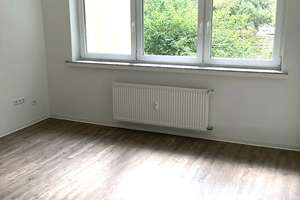 Schöne 3,5-Zimmer-Wohnung mit Tageslichtbad und 2 Balkone – Süntelstr. 10, 30419 Stöcken, Hannover – Vorschaubild 7