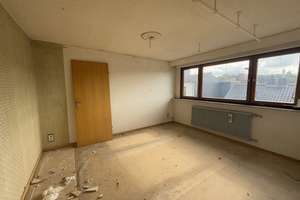 Charmantes Zweifamilienhaus mit Ausbaureserve und Garten – ideal für Anleger & Eigennutzer – Die vollständige Adresse der Immobilie erhältst du vom Anbieter., 52222 Stolberg (Rheinland) – Vorschaubild 28