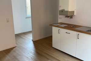Schöne renovierte 3-Zimmer Wohnung mit Einbauküche *AB SOFORT VERFÜGBAR* – Vereinsstraße 11, 47799 Krefeld – Vorschaubild 3