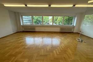Freundliche 3-Zimmer-Wohnung mit 102 qm in Krefeld – Ostwall 53, 47798 Cracau, Krefeld – Vorschaubild 10