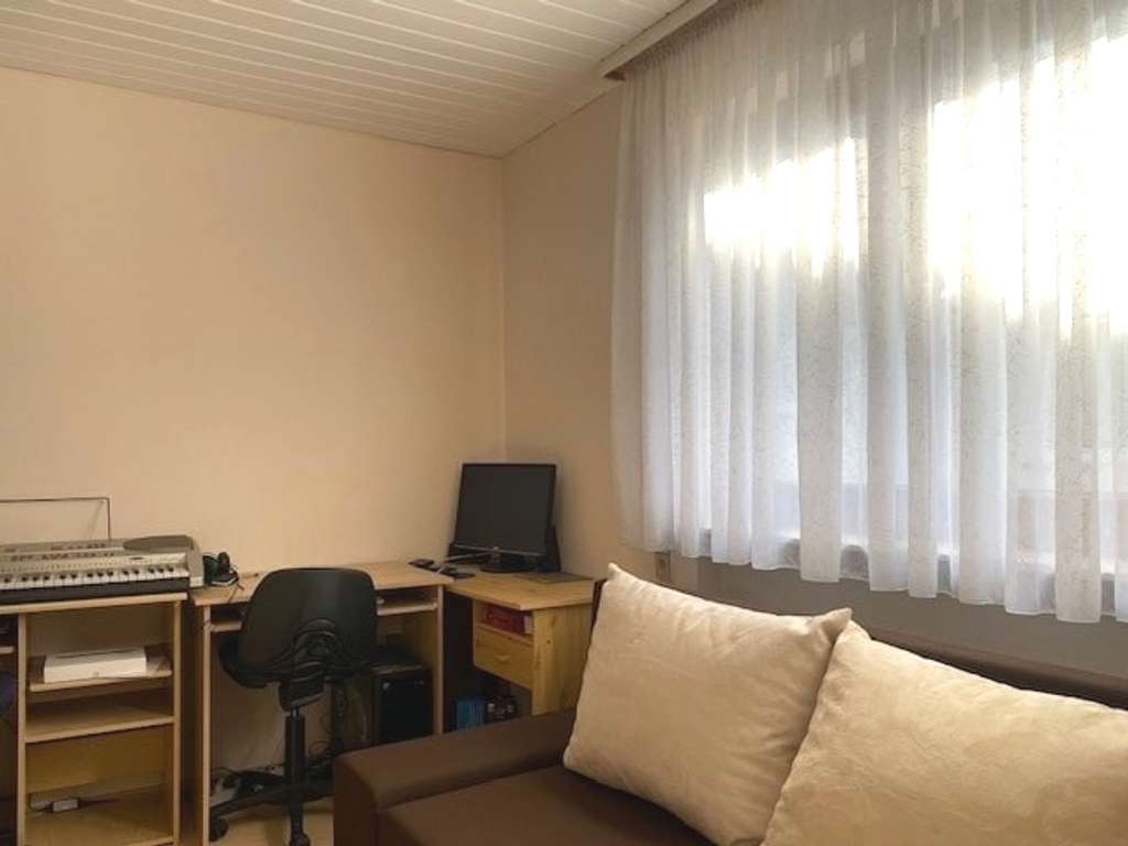 Immobilie in Dettingen unter Teck - Wohnung mit besonderem Flair - Bild 4