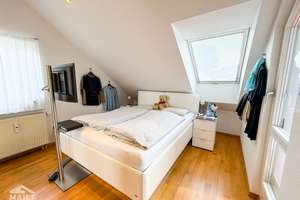 Helle Maisonette mit Dachbalkon, drei Schlafzimmern, zwei Bädern und Tiefgarage! – Im Bogert 26, 70599 Plieningen (Ortsteil), Stuttgart – Vorschaubild 8
