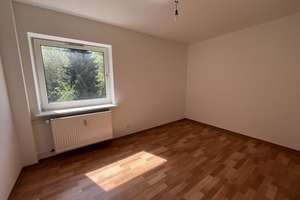 Attraktive 3-Zimmer-Wohnung mit guter Raumaufteilung – Dowidat Siedlung 13, 42899 Stursberg, Remscheid – Vorschaubild 2