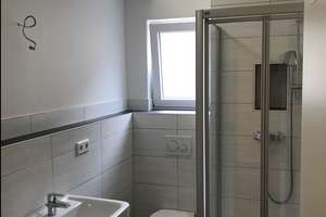 Stilvoll sanierte 2-Zimmer-Wohnung im 2. Obergeschoss in bester Altstadtlage von Augsburg – Die vollständige Adresse der Immobilie erhältst du vom Anbieter., 86150 Lechviertel, östl. Ulrichsviertel, Augsburg – Vorschaubild 2