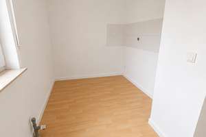 Helle 2-Zimmer-Wohnung mit Loggia in Wuppertal Vohwinkel – Die vollständige Adresse der Immobilie erhältst du vom Anbieter., 42329 Vohwinkel, Wuppertal – Vorschaubild 3