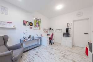 Großzügiges 1-2 Familienhaus mit architektonischem Flair in Oldenburg! – Die vollständige Adresse der Immobilie erhältst du vom Anbieter., 26133 Bümmerstede, Oldenburg (Oldenburg) – Vorschaubild 7